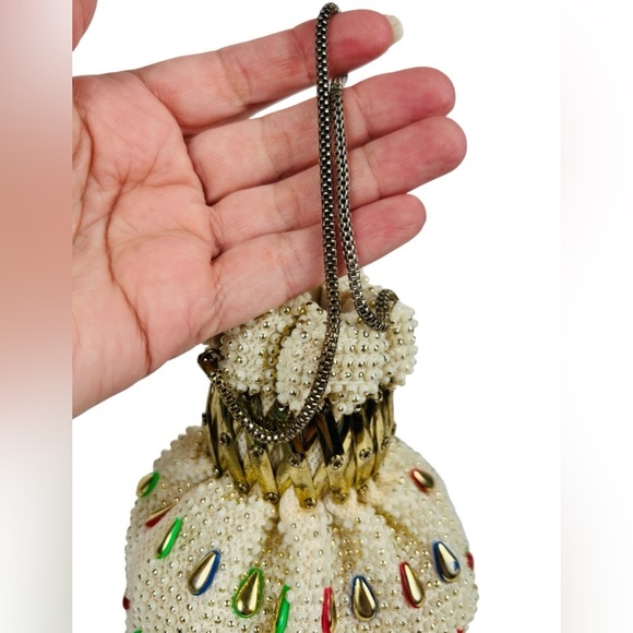 Vintage beaded & bejewelled evening bag, metal retractable closure, chain straps - Picture 7 of 13
